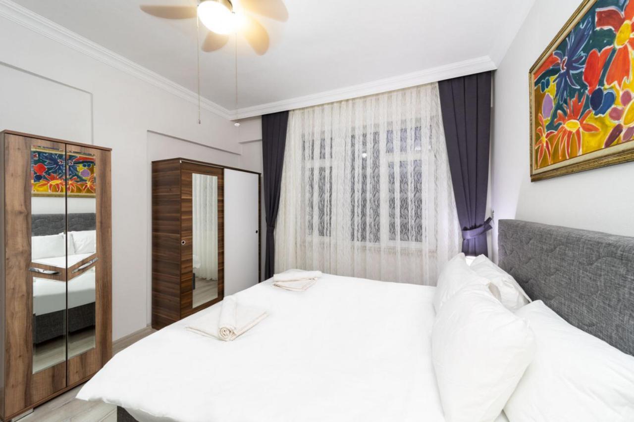 Pleasant Flat With Balcony In Kaleici Daire